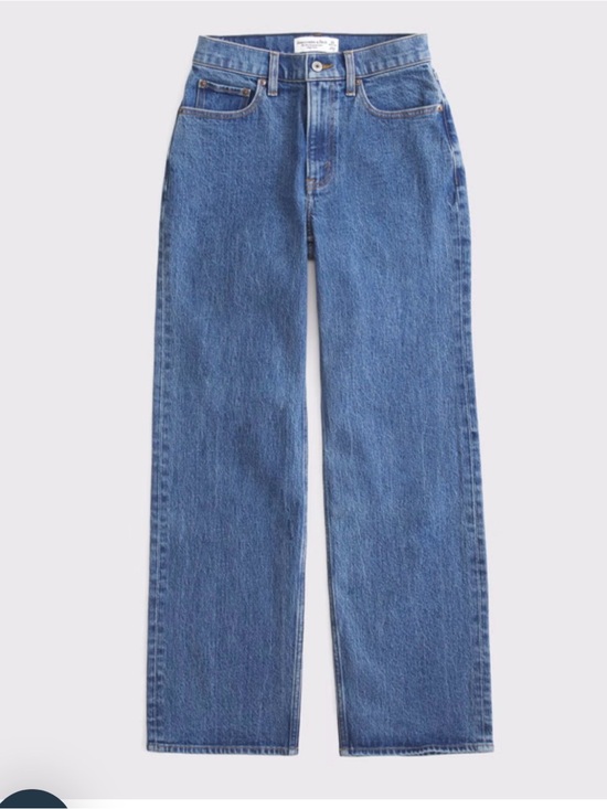 Abercrombie & Fitch Denim - NWT Abercrombie & Fitch The '90s Relaxed Jeans in a high-rise style size16 short